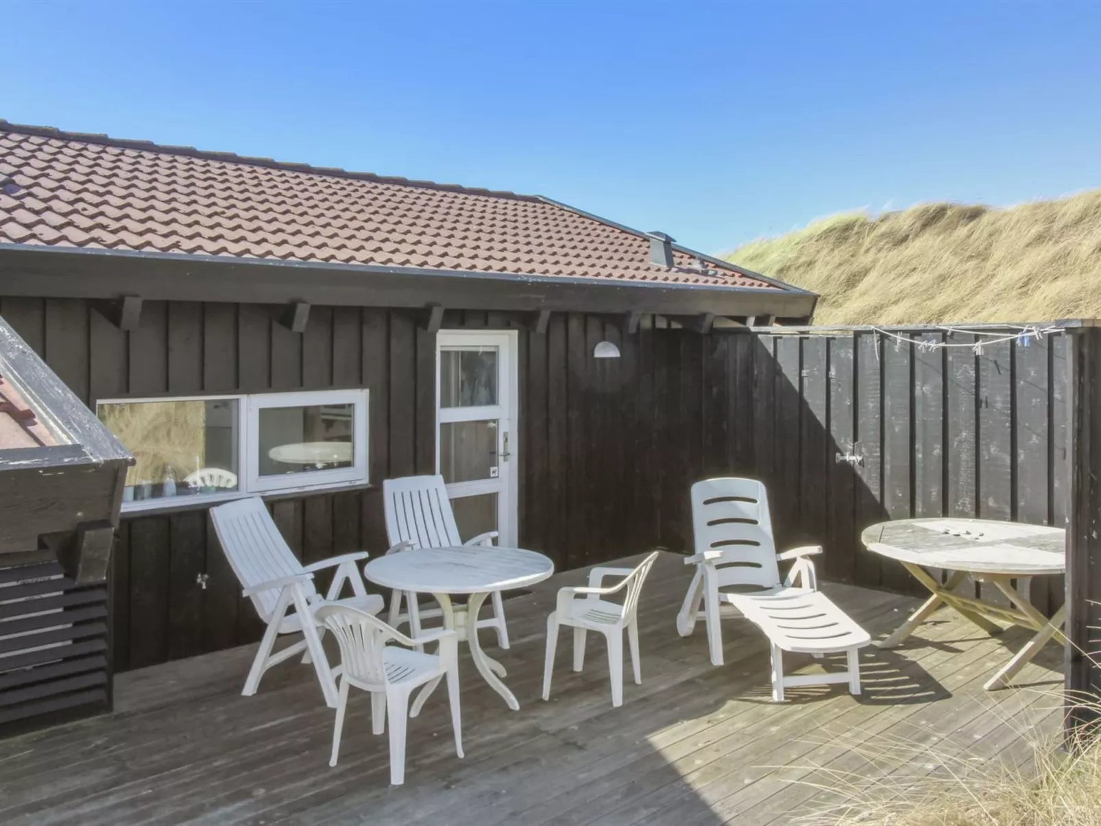 "Thenna" - 200m from the sea-Outside