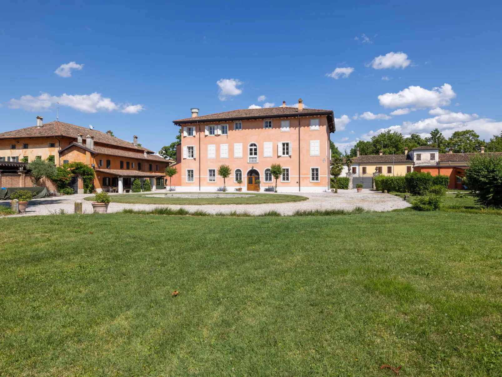 Winery Villa Vitas (App. 4)-Outside