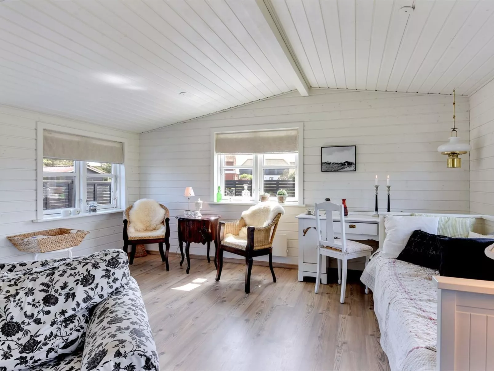 "Anik" - 100m from the sea-Inside