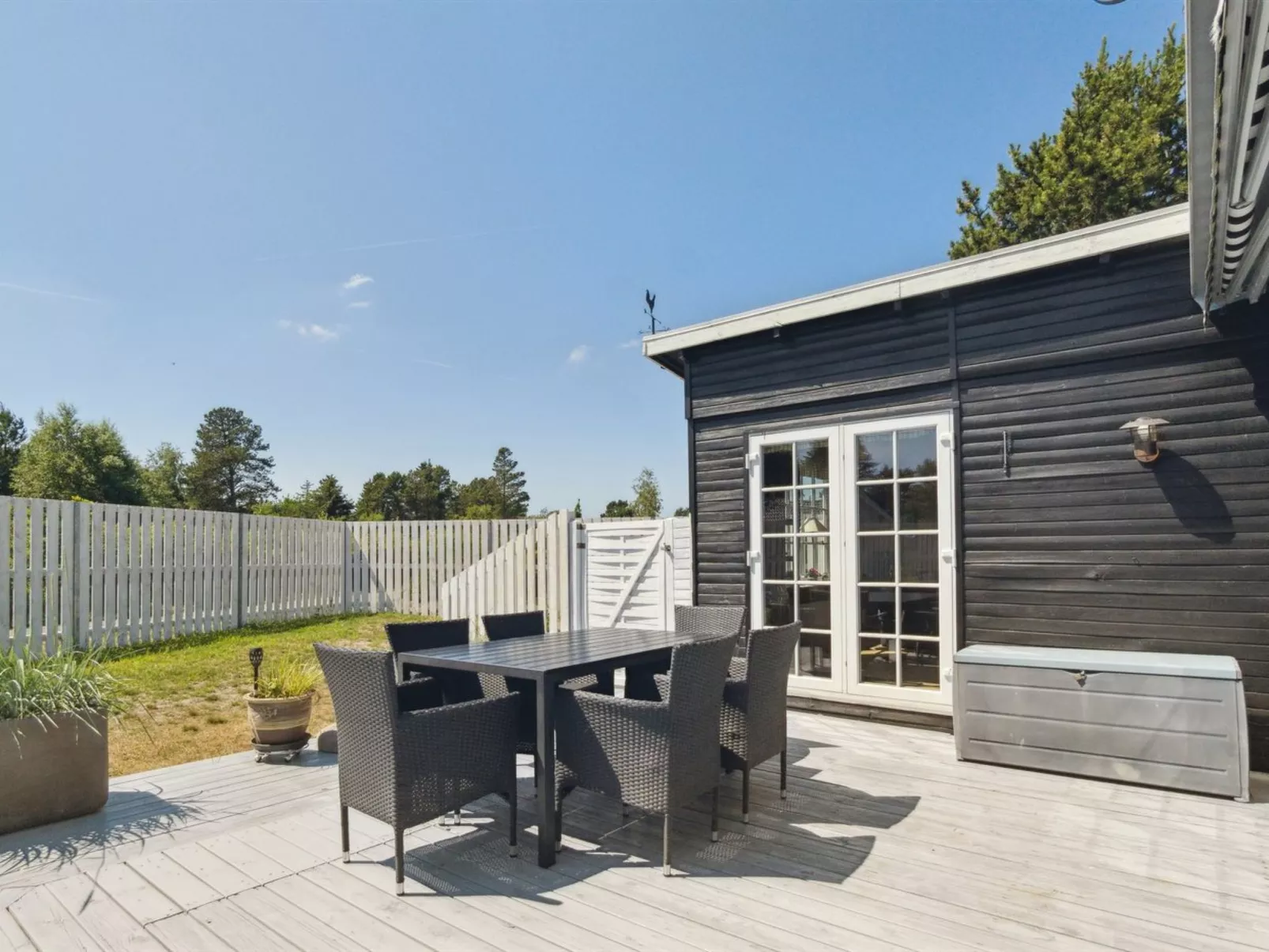 "Haidi" - 300m from the sea-Outside