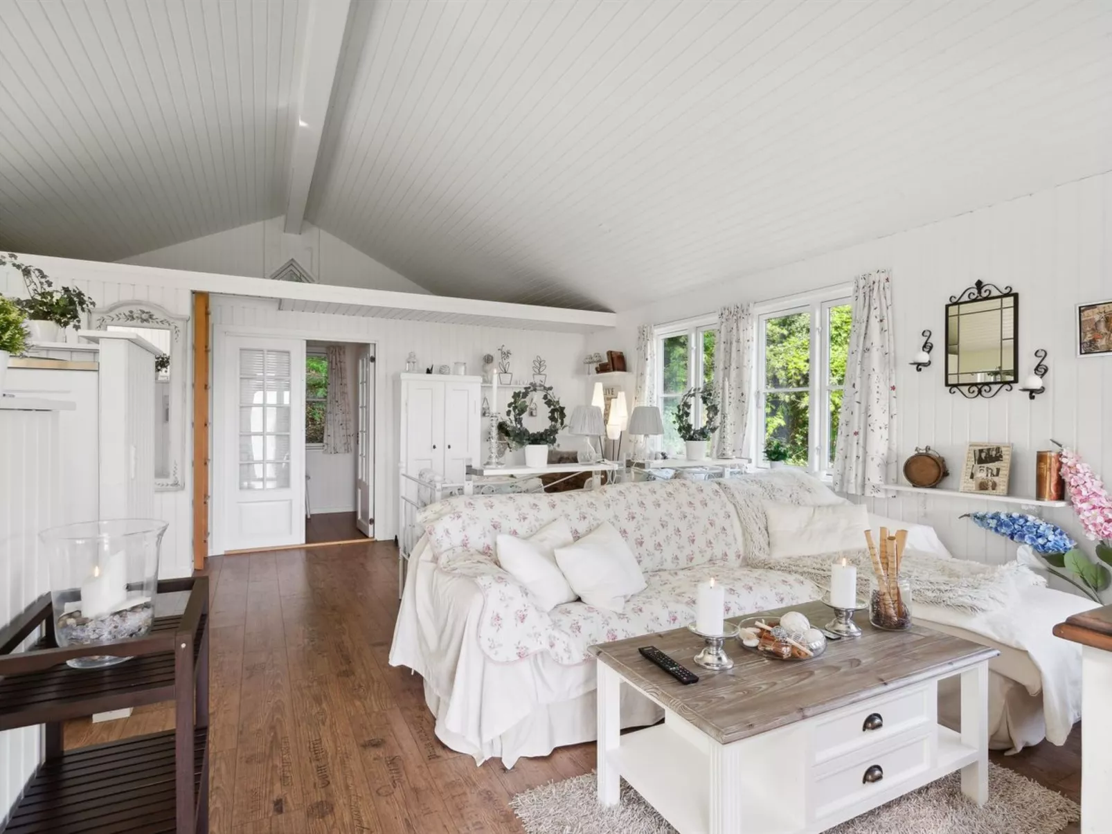 "Ginne" - 100m to the fjord-Dedans