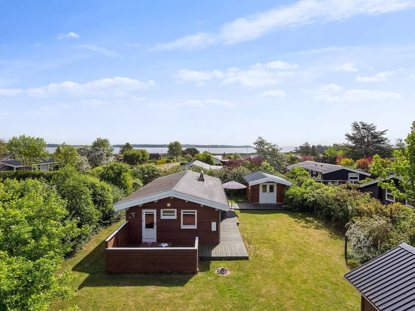 "Felicity" - 250m from the sea-Outside