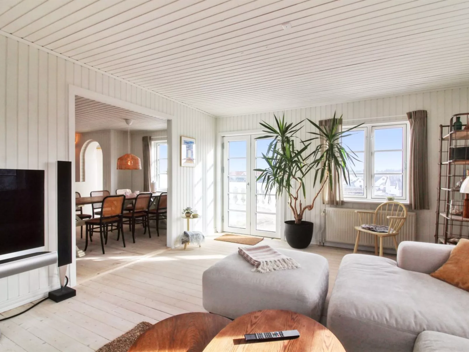 "Edmond" - 150m from the sea-Inside