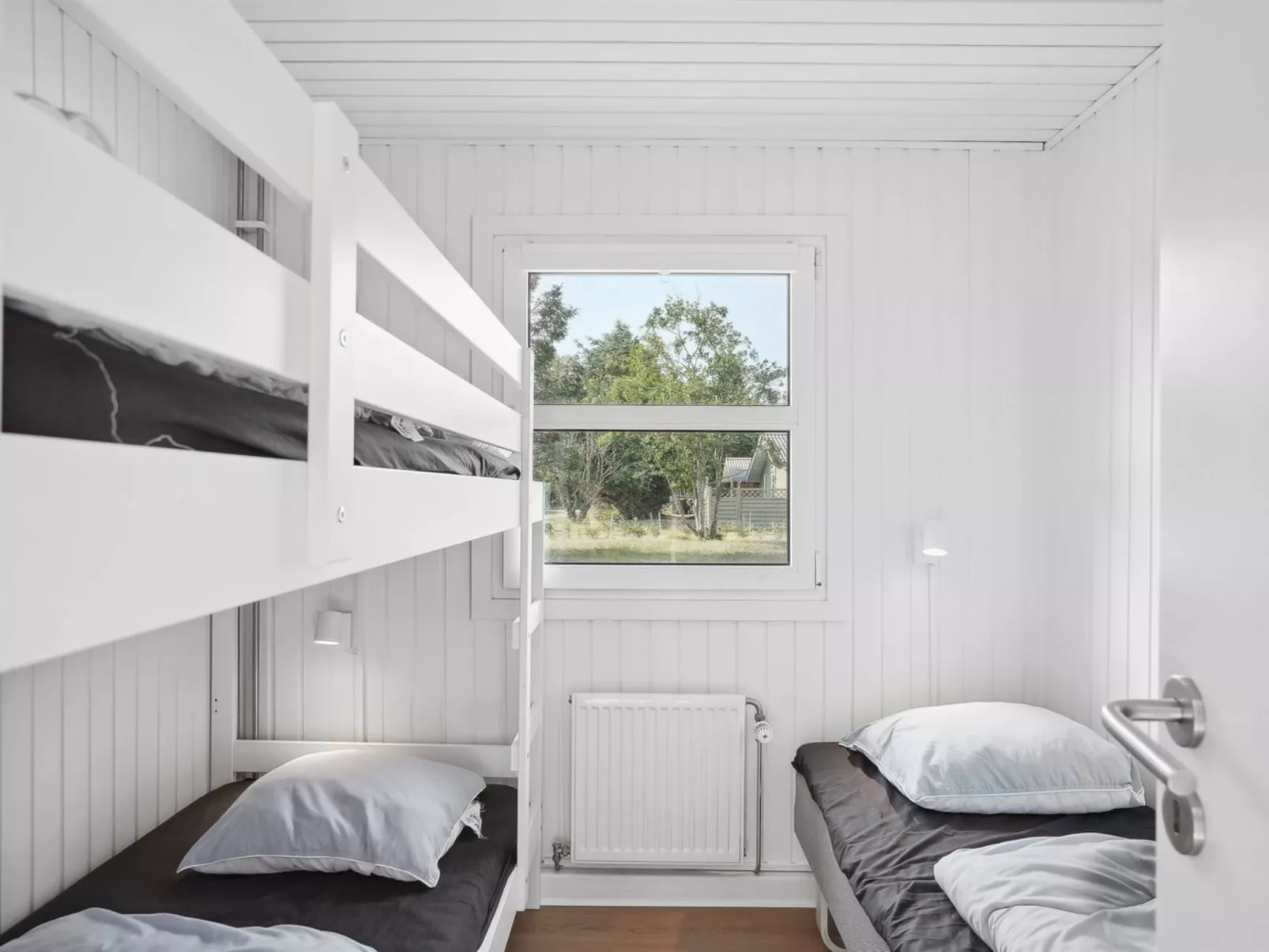 "Ingebore" - 700m from the sea-Dedans