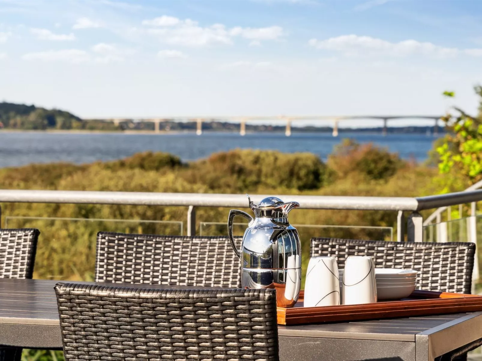 "Berta" - 70m to the fjord-Draußen