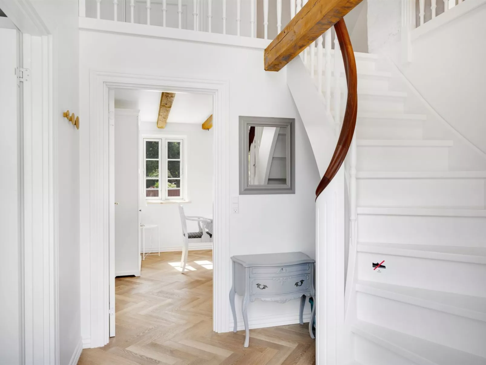 "Karmen" - 100m from the sea-Inside