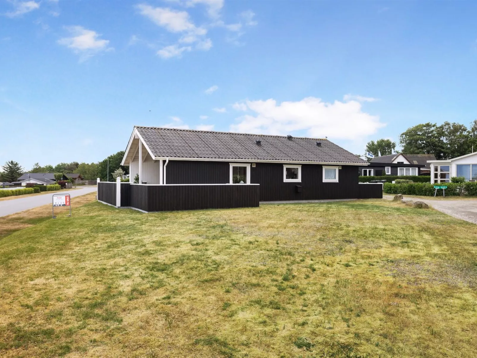 "Yvette" - 150m from the sea-Draußen