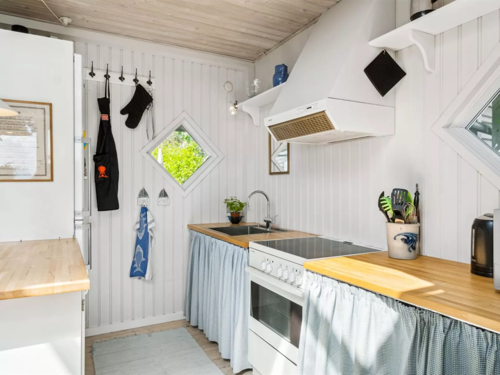 "Snari" - 10m from the sea-Drinnen