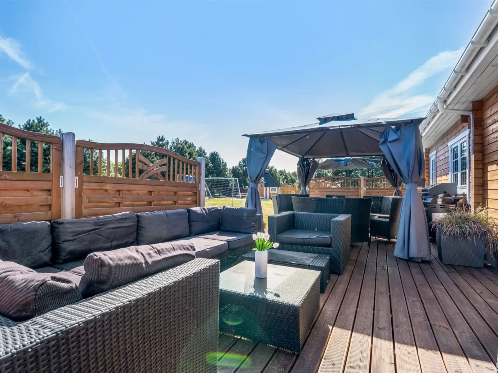 "Vicktoria" - 1.5km from the sea-Outside