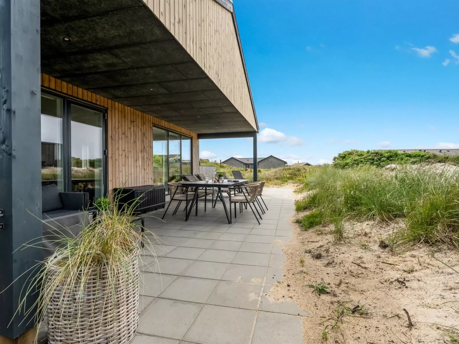 "Waldar" -  from the sea-Outside