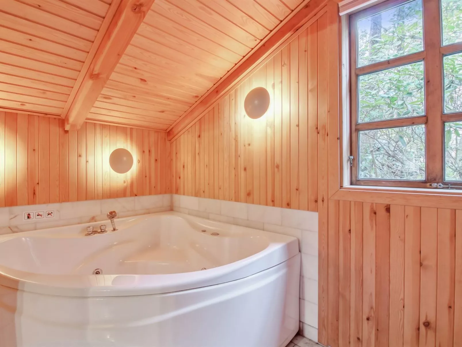 "Muriel" - 1.1km from the sea-Dedans