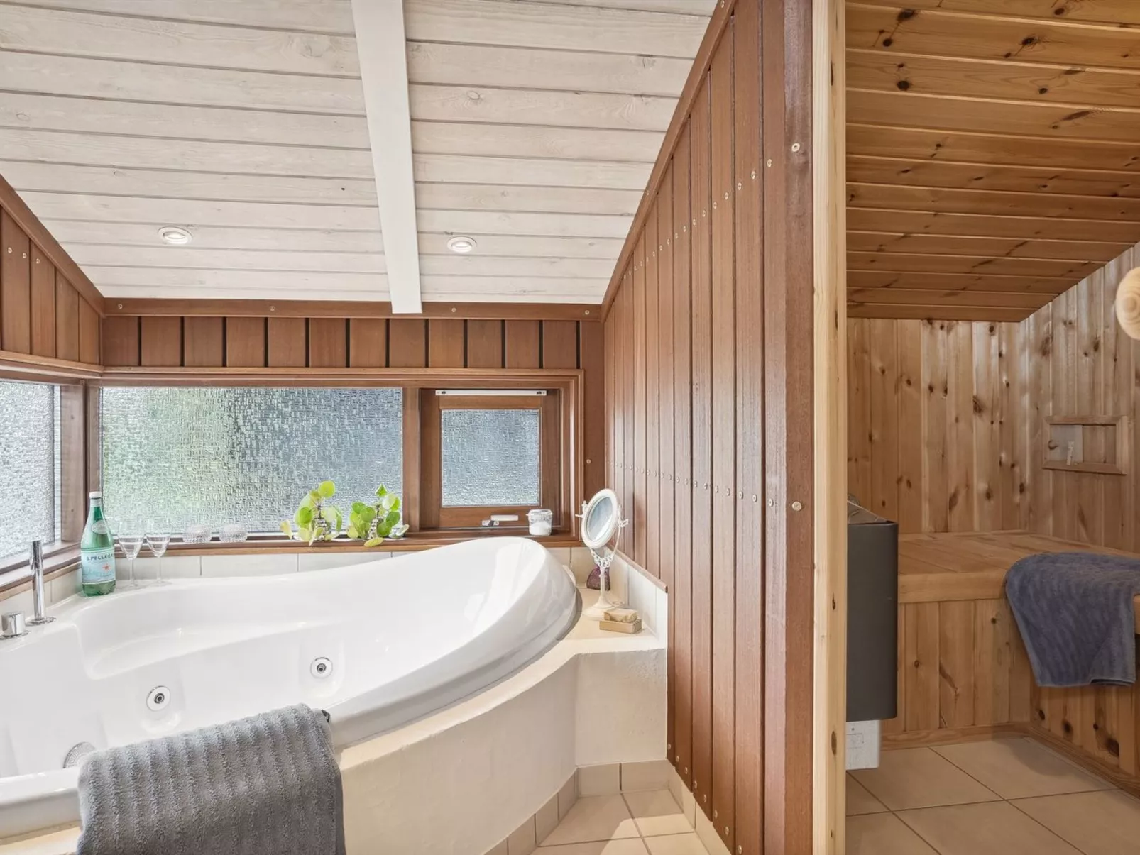 "Evald" - 400m from the sea-Inside