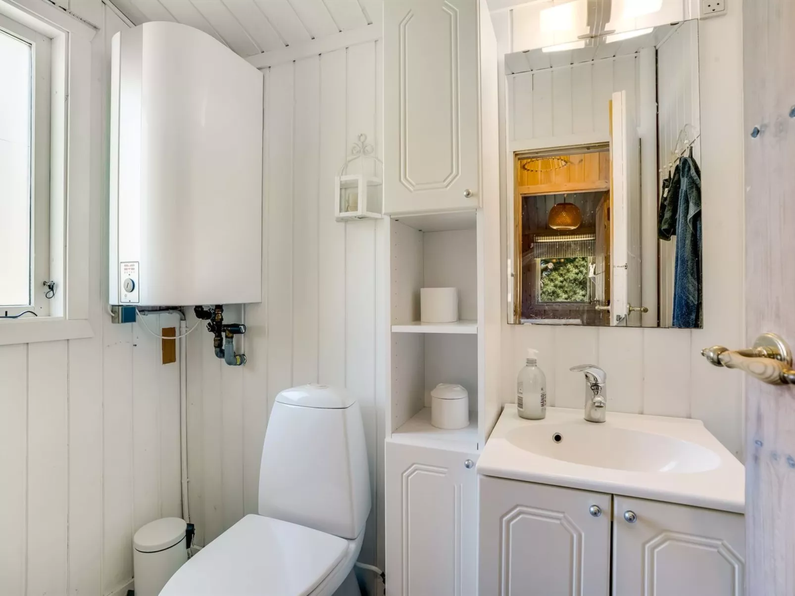 "Thrineke" - 600m from the sea-Inside