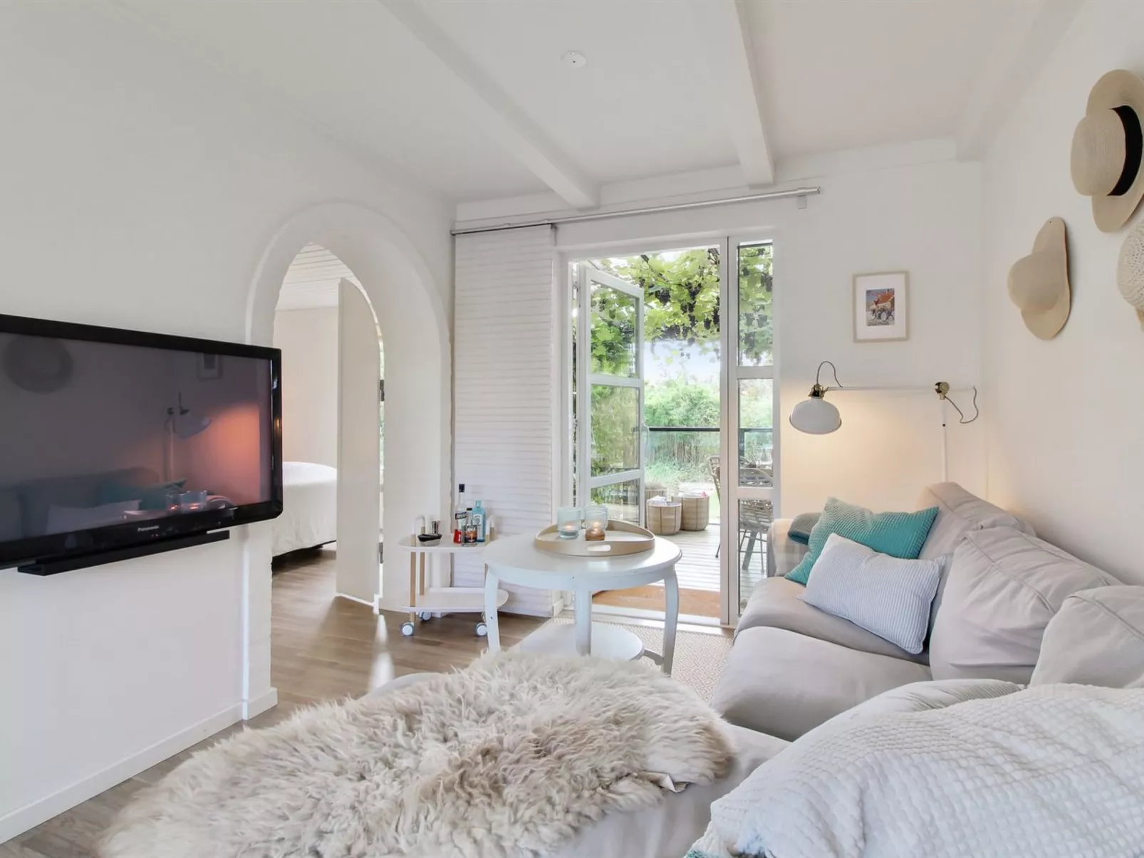 "Thorgny" - 900m from the sea-Inside