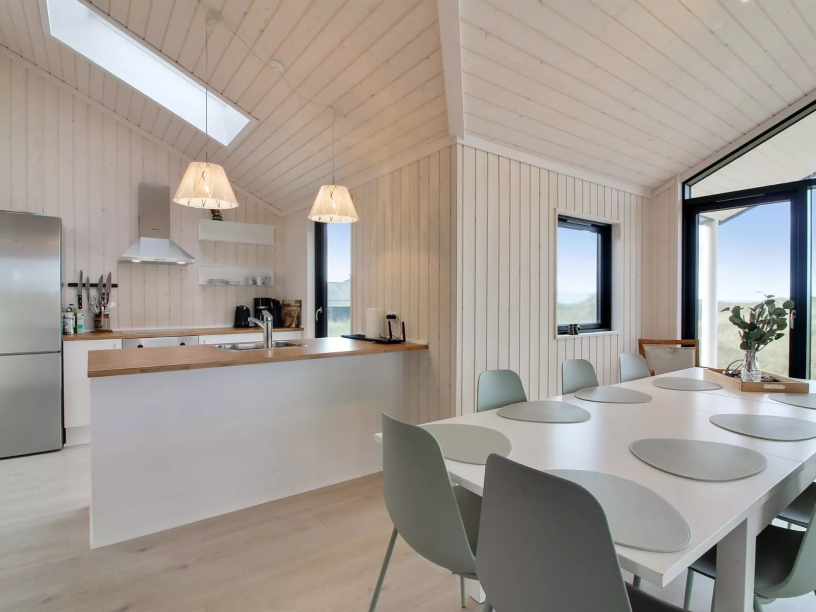 "Auno" - 140m from the sea-Drinnen