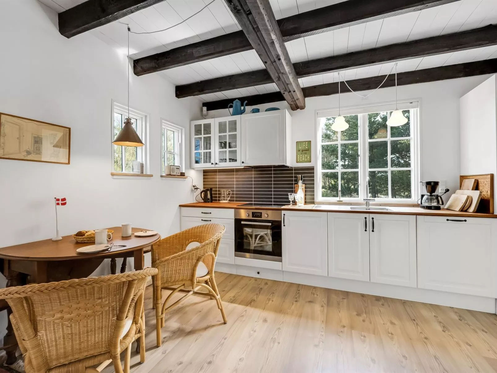 "Enya" - 1.2km from the sea-Dedans