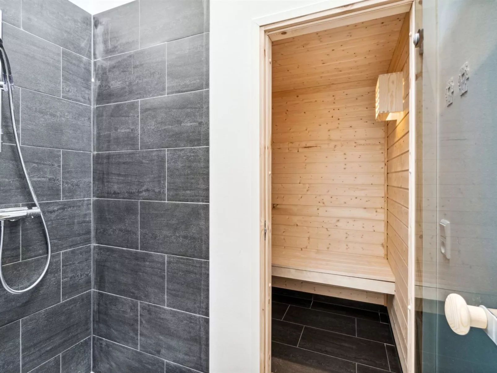 "Bernadeta" - 275m from the sea-Inside