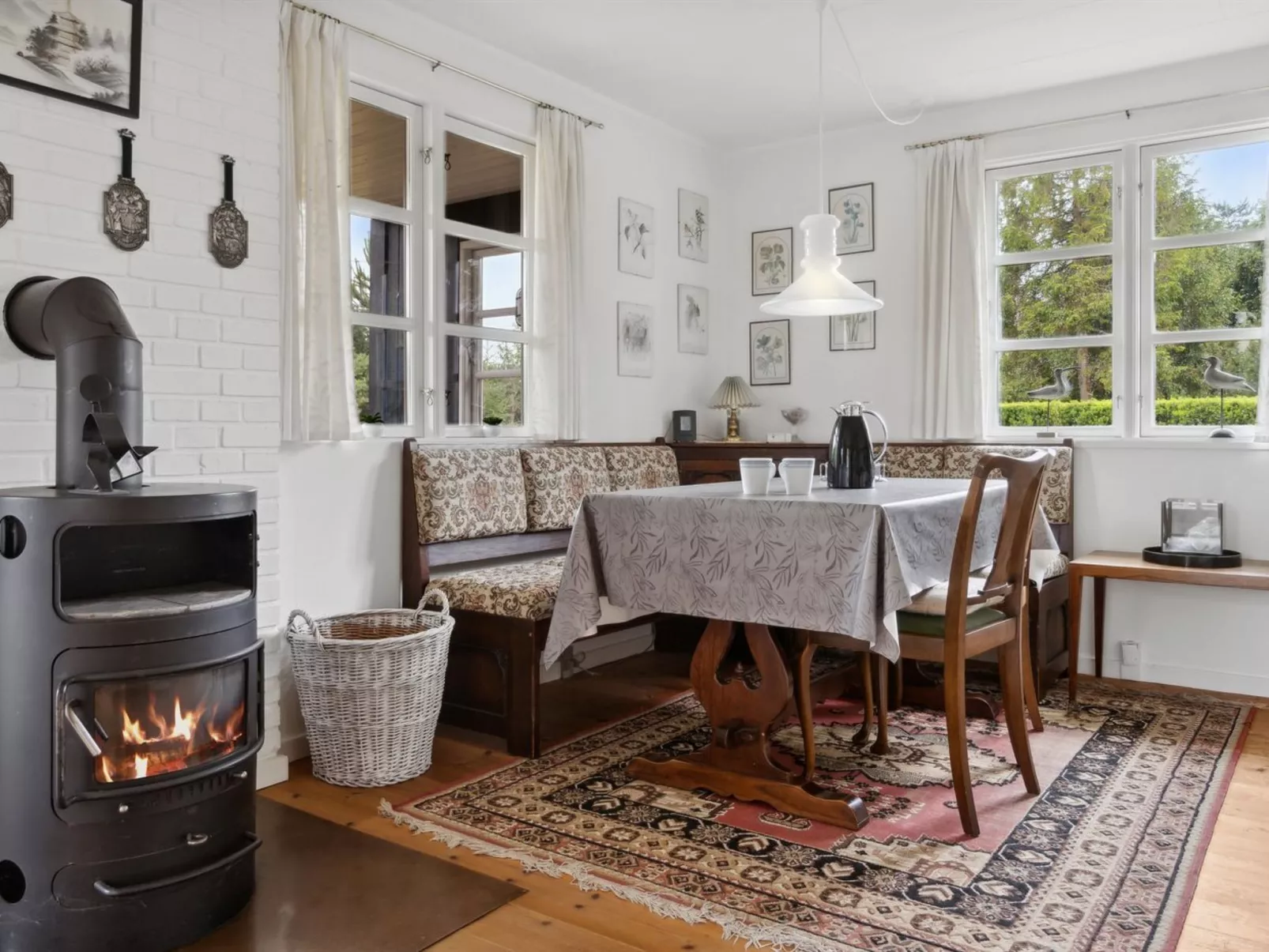 "Brunhilde" - 850m from the sea-Inside