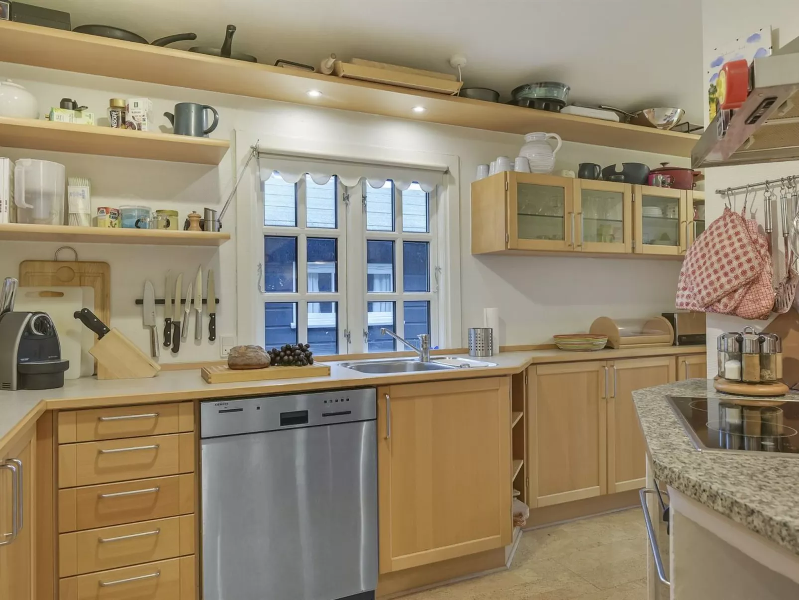 "Ayla" - 200m from the sea-Inside