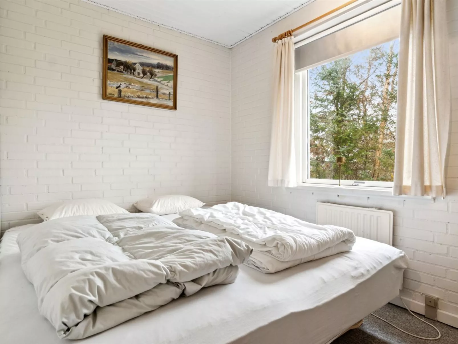 "Patrik" - 200m to the fjord-Inside