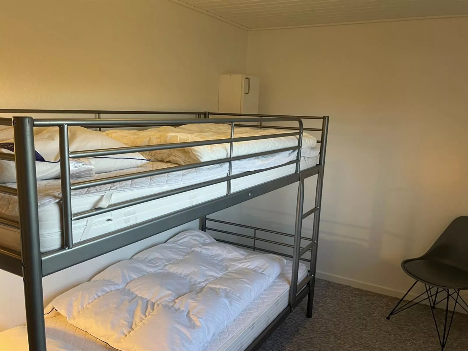 "Ingward" - 750m from the sea-Dedans