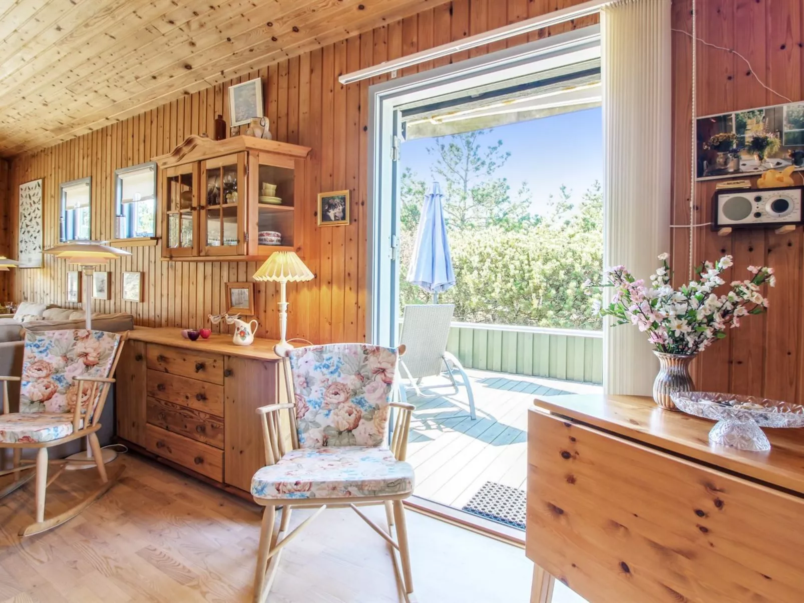 "Gerasim" - 1km from the sea-Drinnen