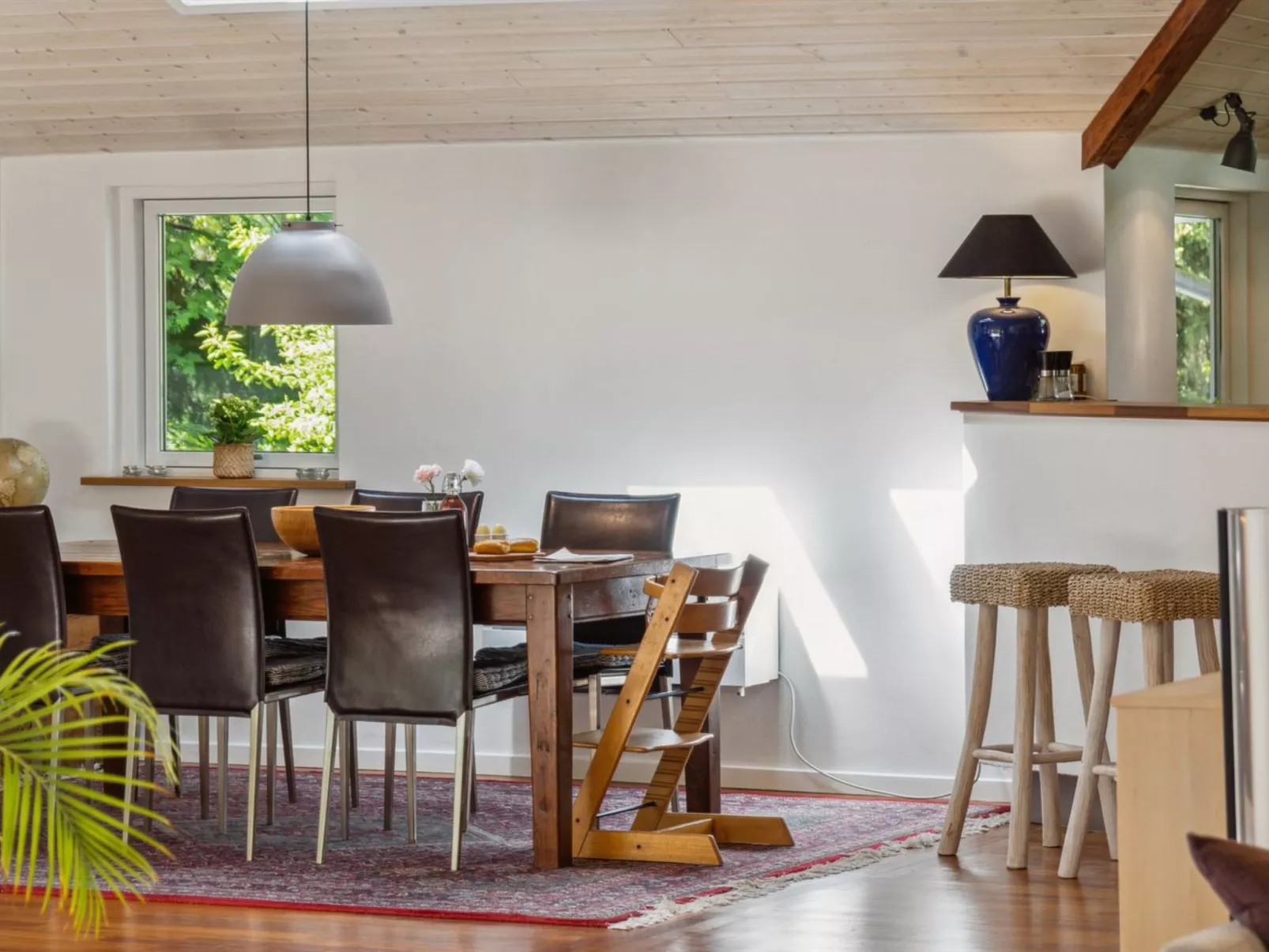 "Amina" - 1.1km from the sea-Inside