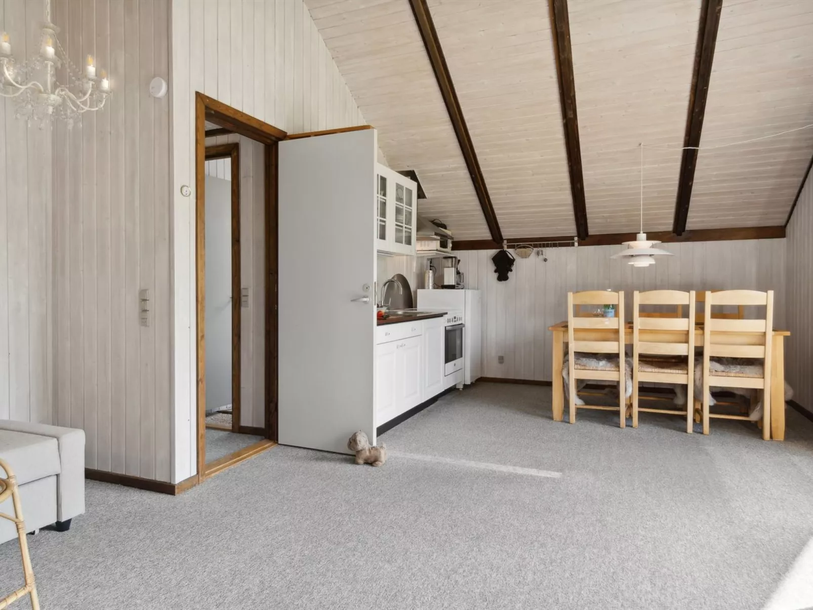 "Irlin" - 600m from the sea-Inside