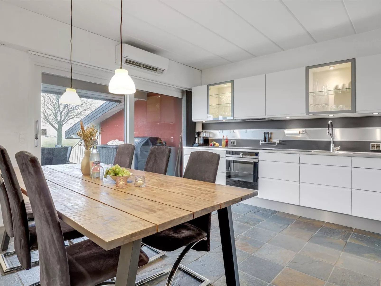 "Cornelia" - 6km from the sea-Inside