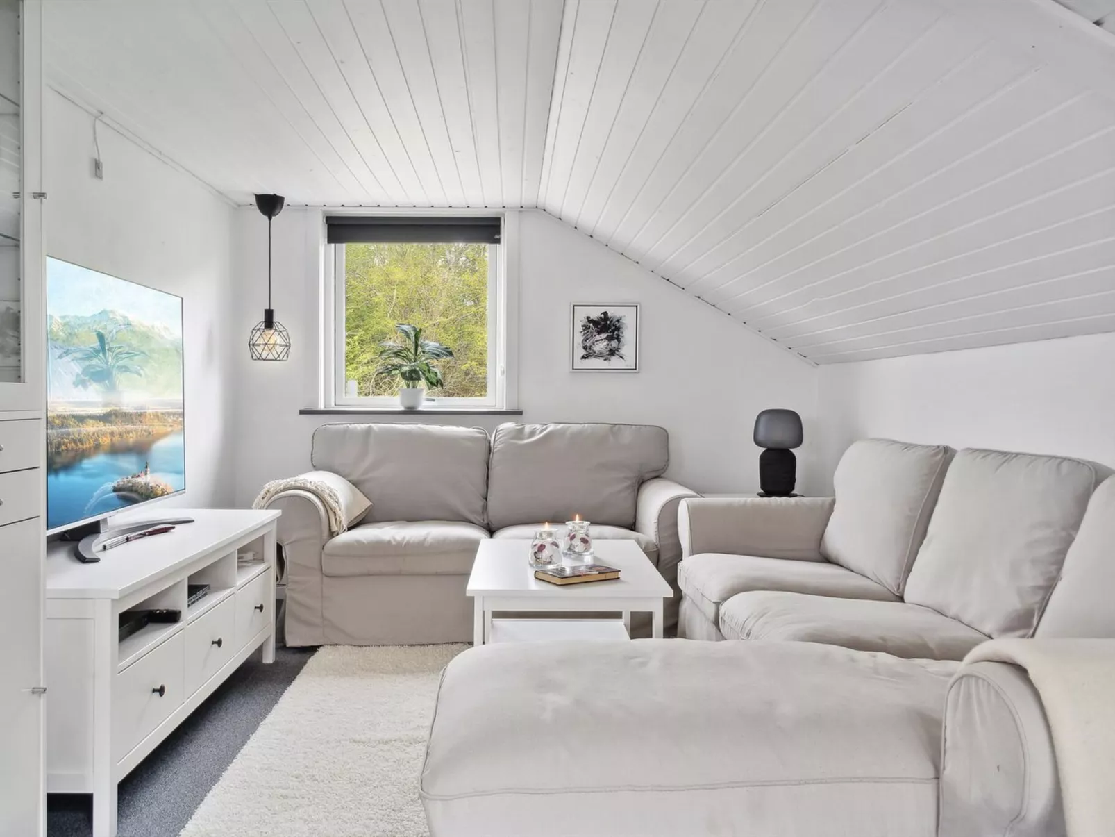 "Reidar" - 600m from the sea-Inside