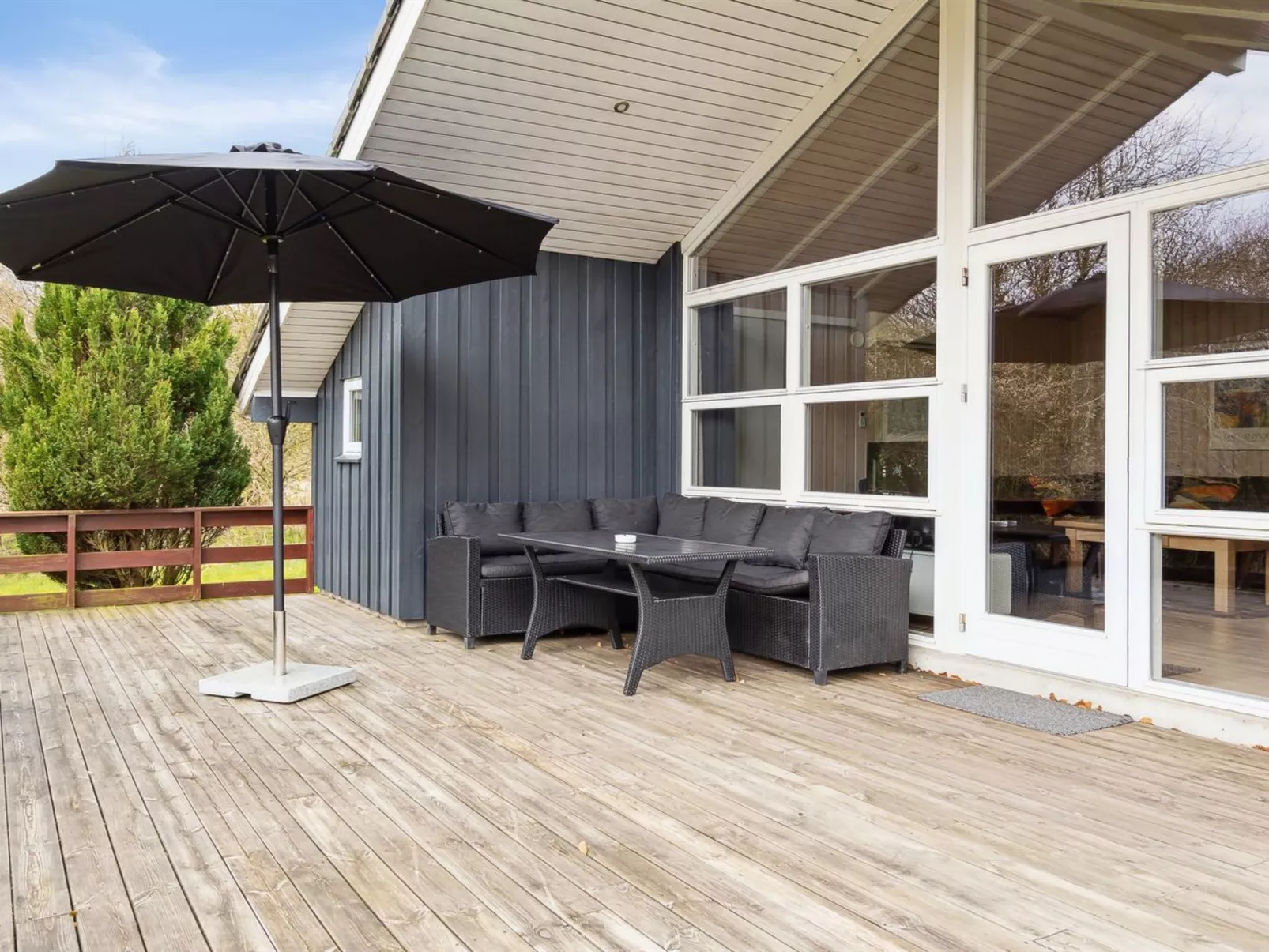 "Elif" - 30km from the sea-Draußen