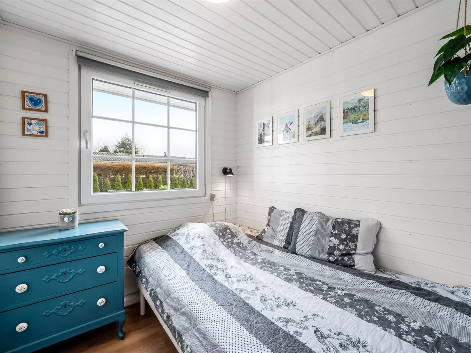 "Ludvika" - 300m to the fjord-Inside