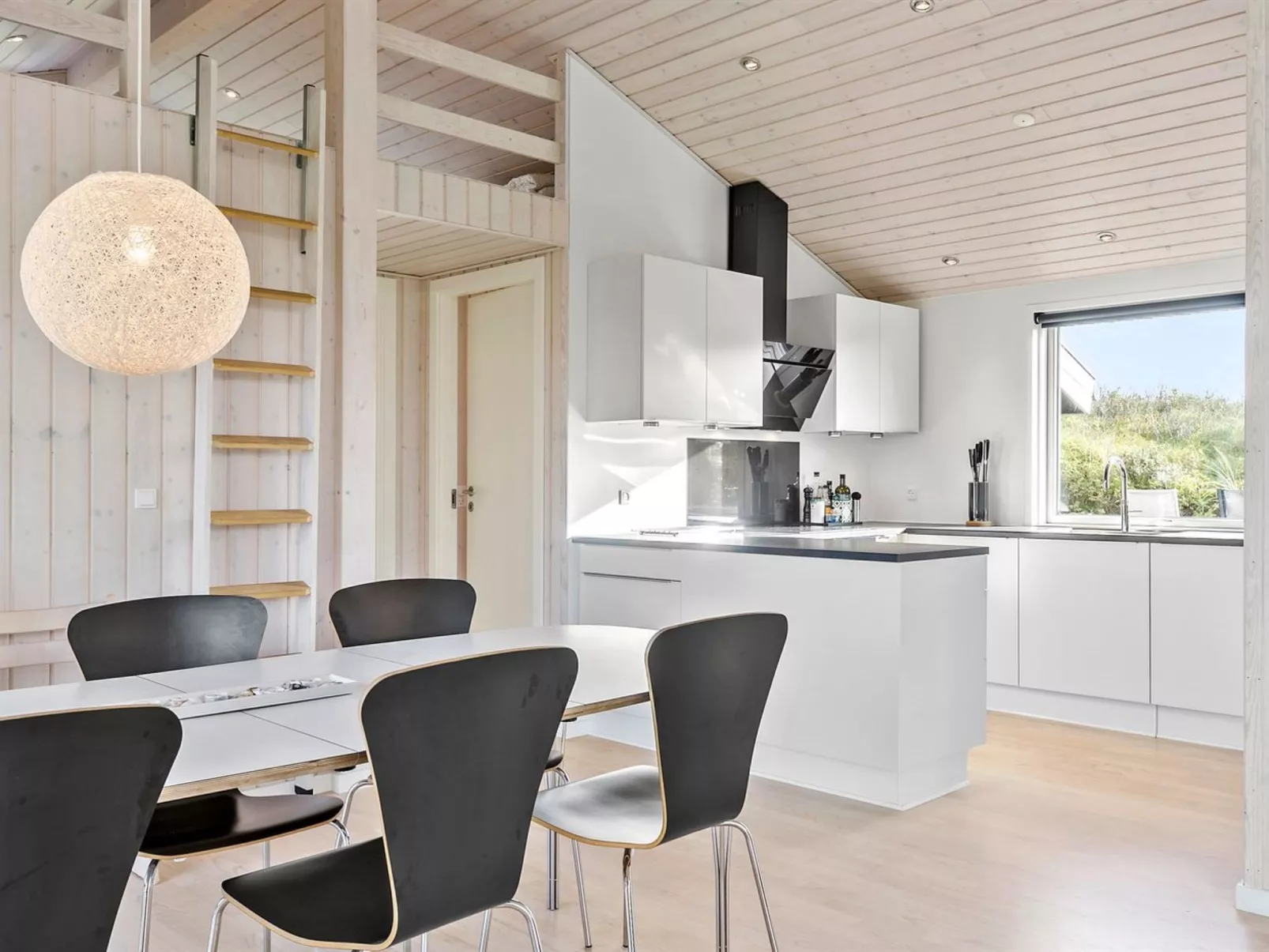 "Mirla" - 50m from the sea-Inside