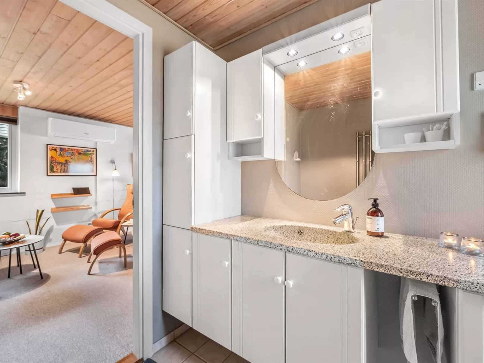 "Moreen" - 200m to the fjord-Dedans