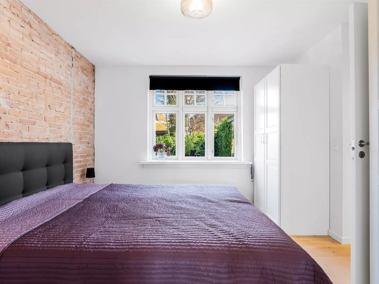 "Yorick" - 300m from the sea-Dedans