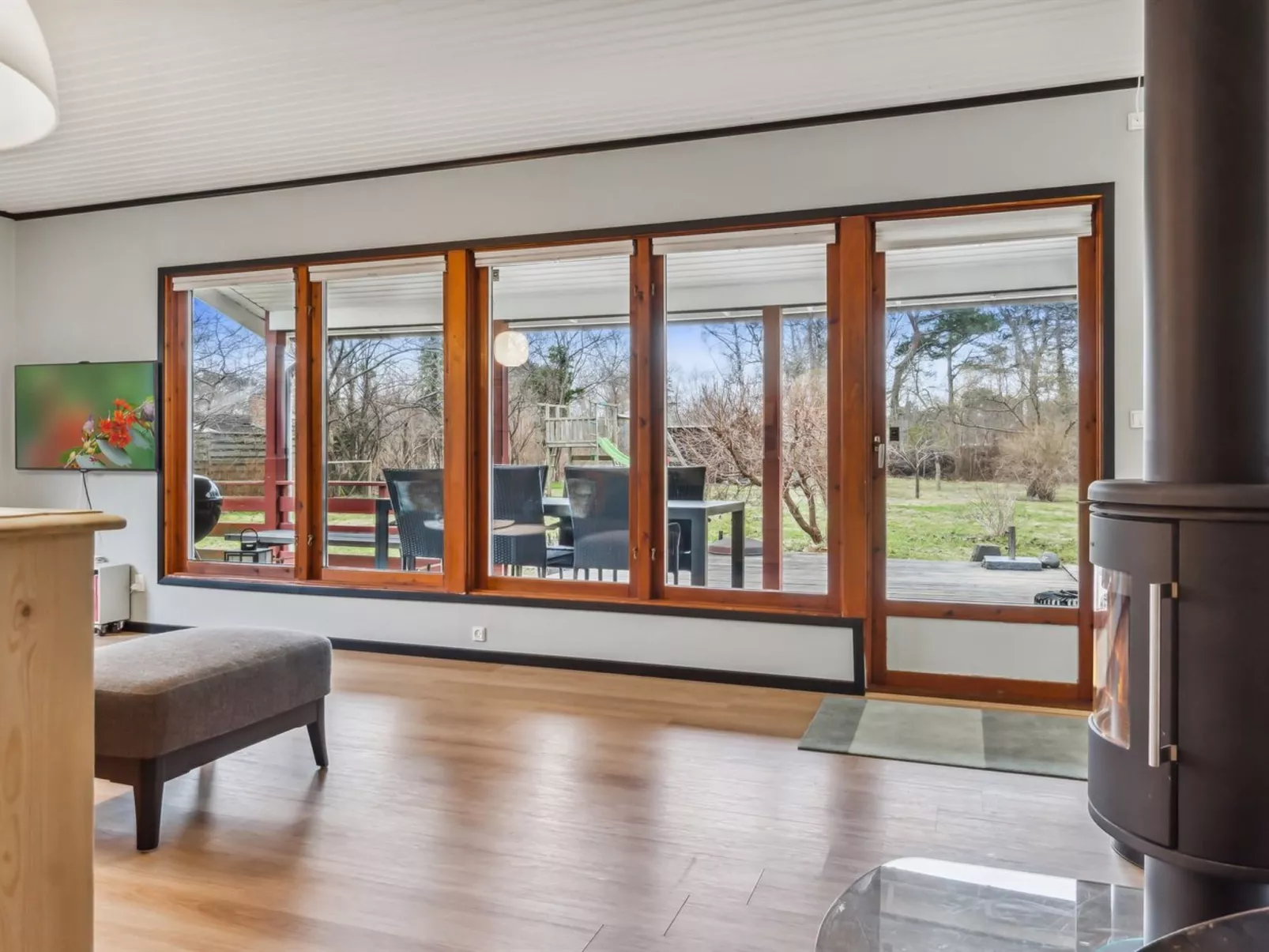 "Janna" - 1.4km from the sea-Inside