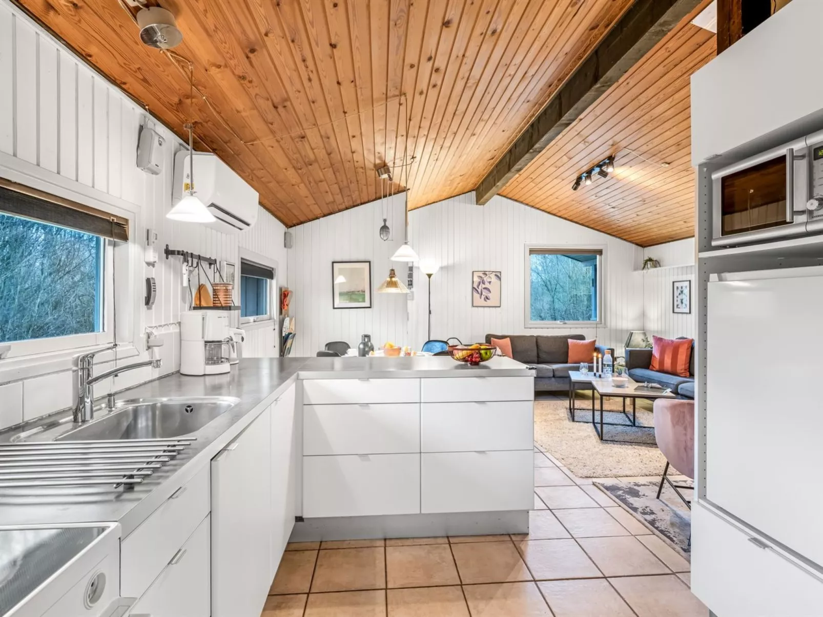 "Barni" - 11km from the sea-Drinnen