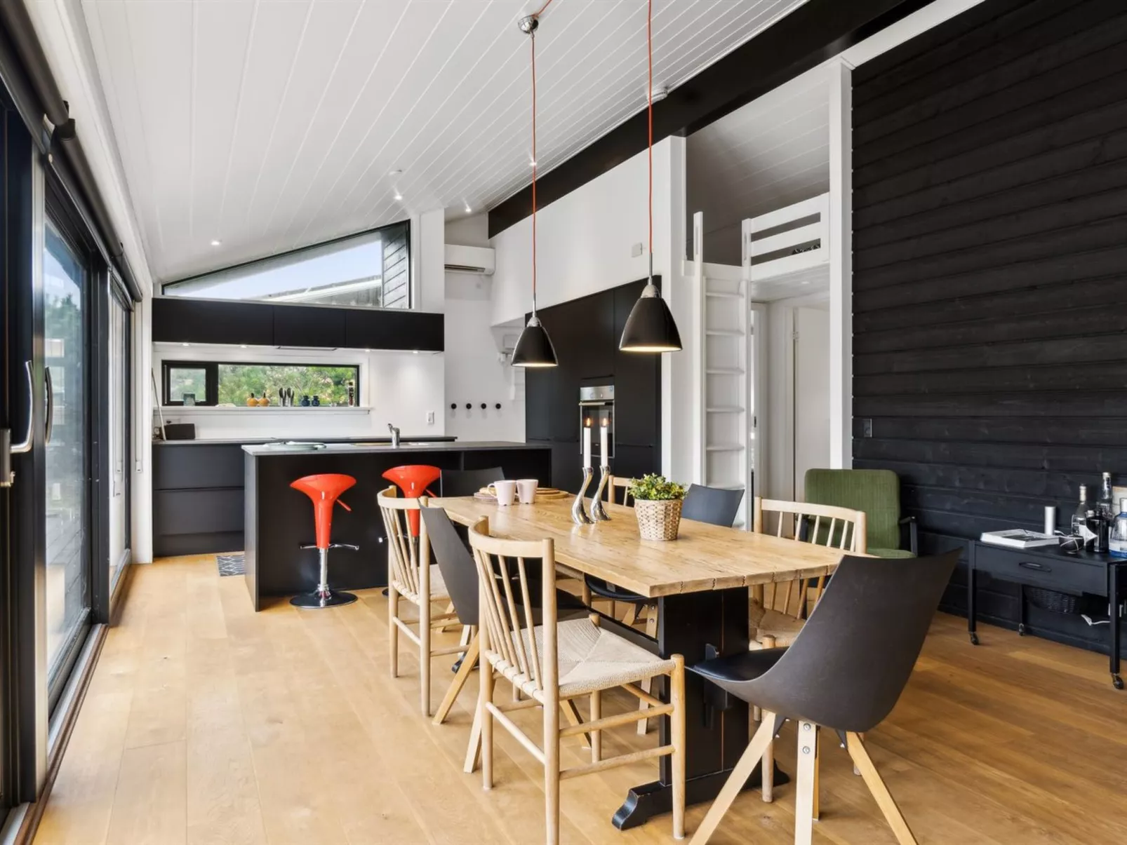 "Einette" - 100m from the sea-Inside