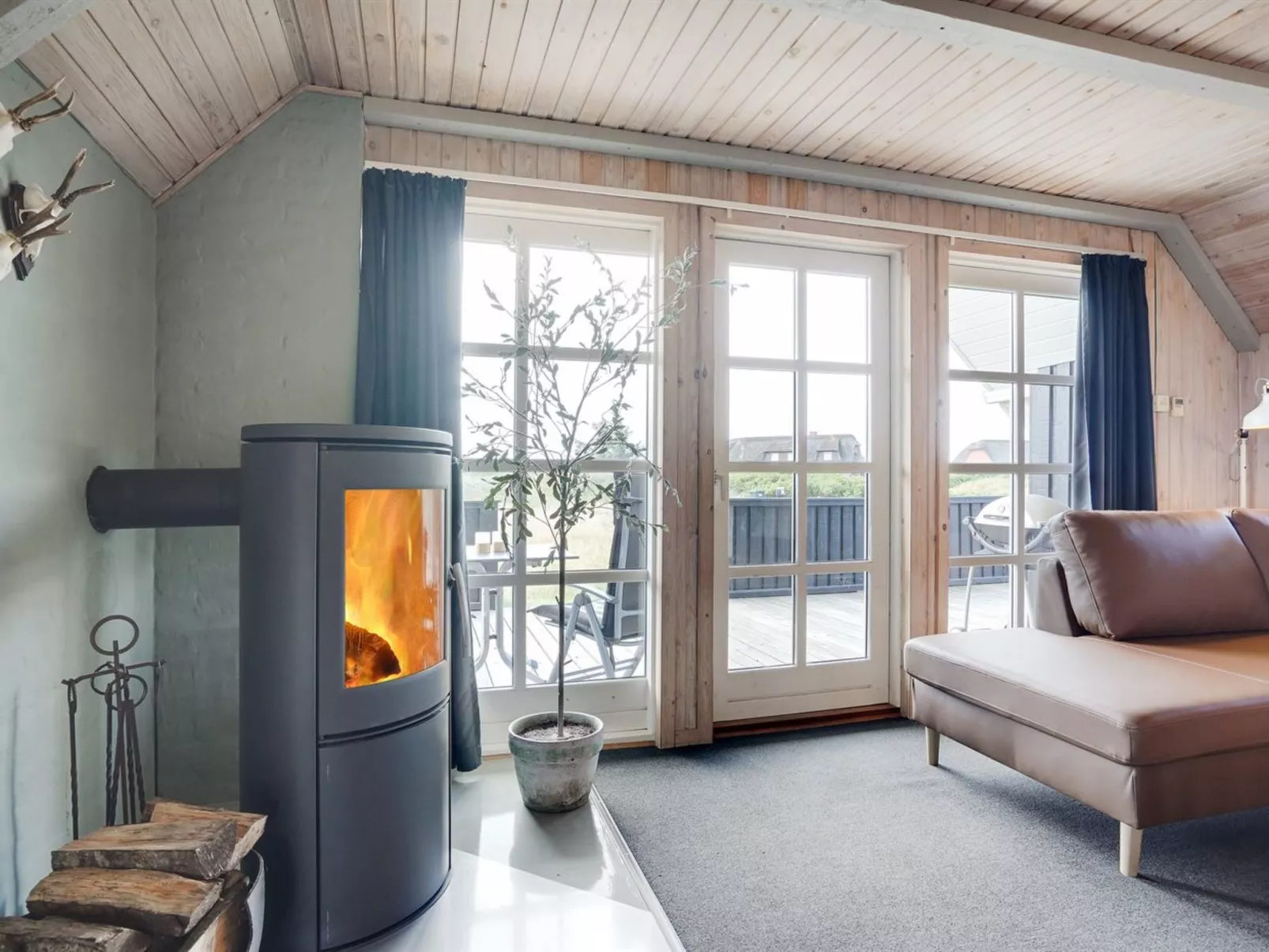 "Kajin" - 200m from the sea-Drinnen