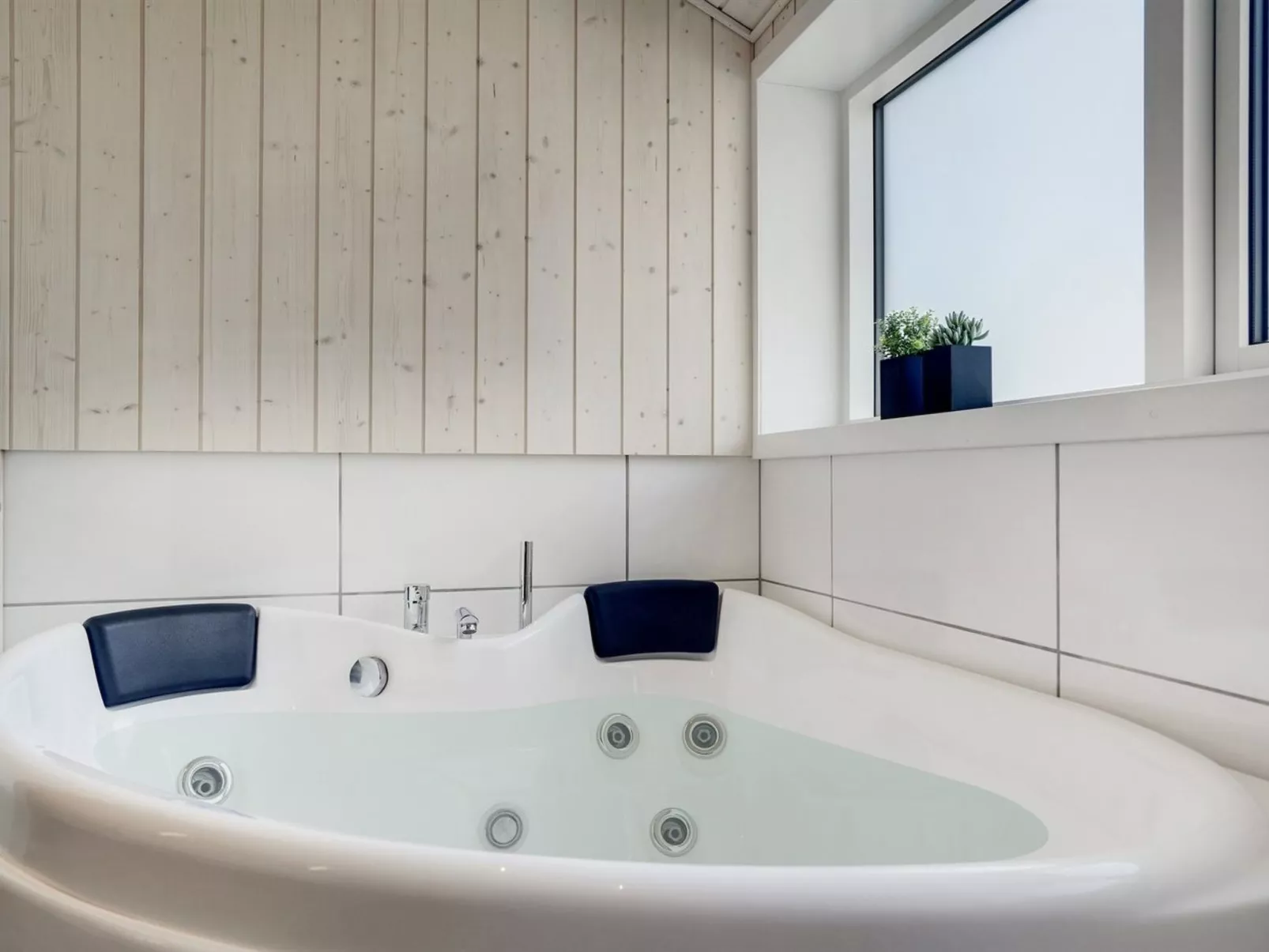 "Dior" - 1.4km from the sea-Drinnen