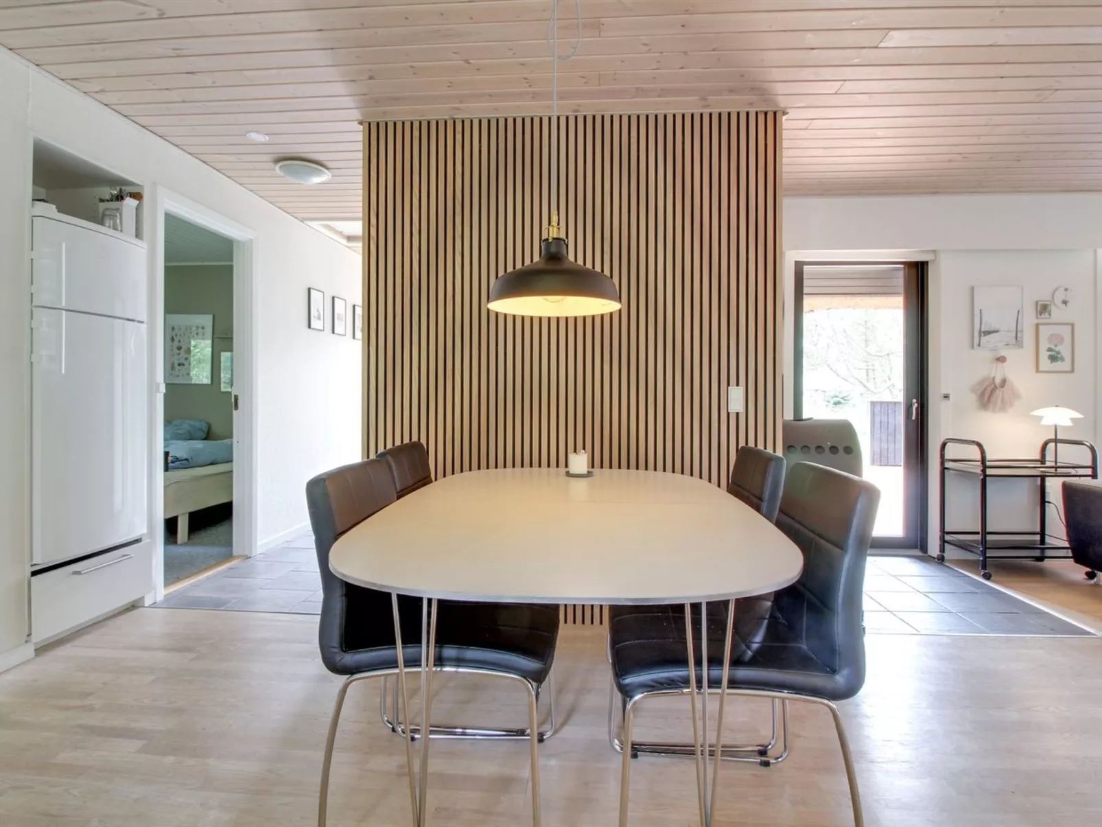 "Gunkil" - 800m from the sea-Inside