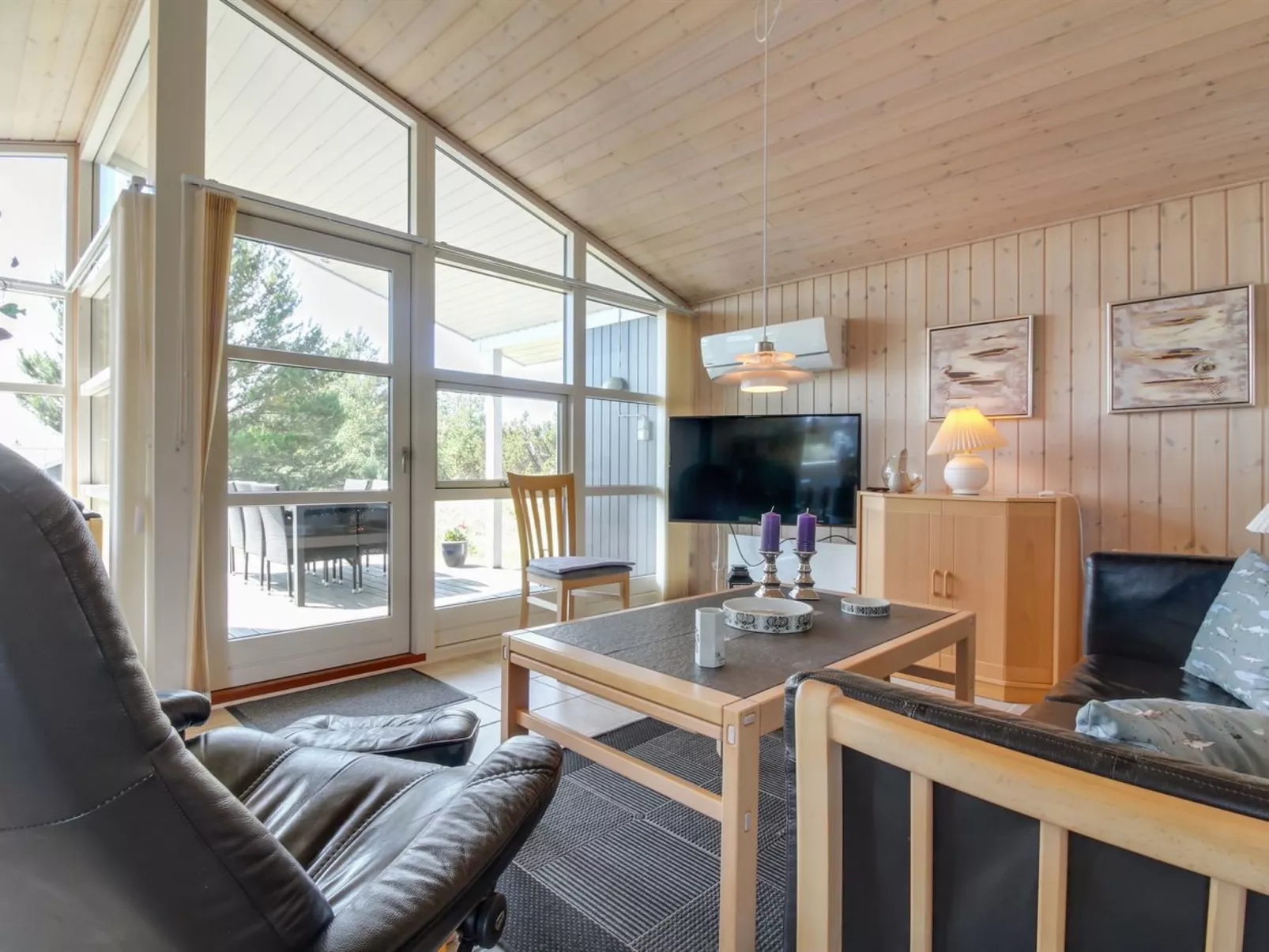 "Nadia" - 1.7km from the sea-Inside