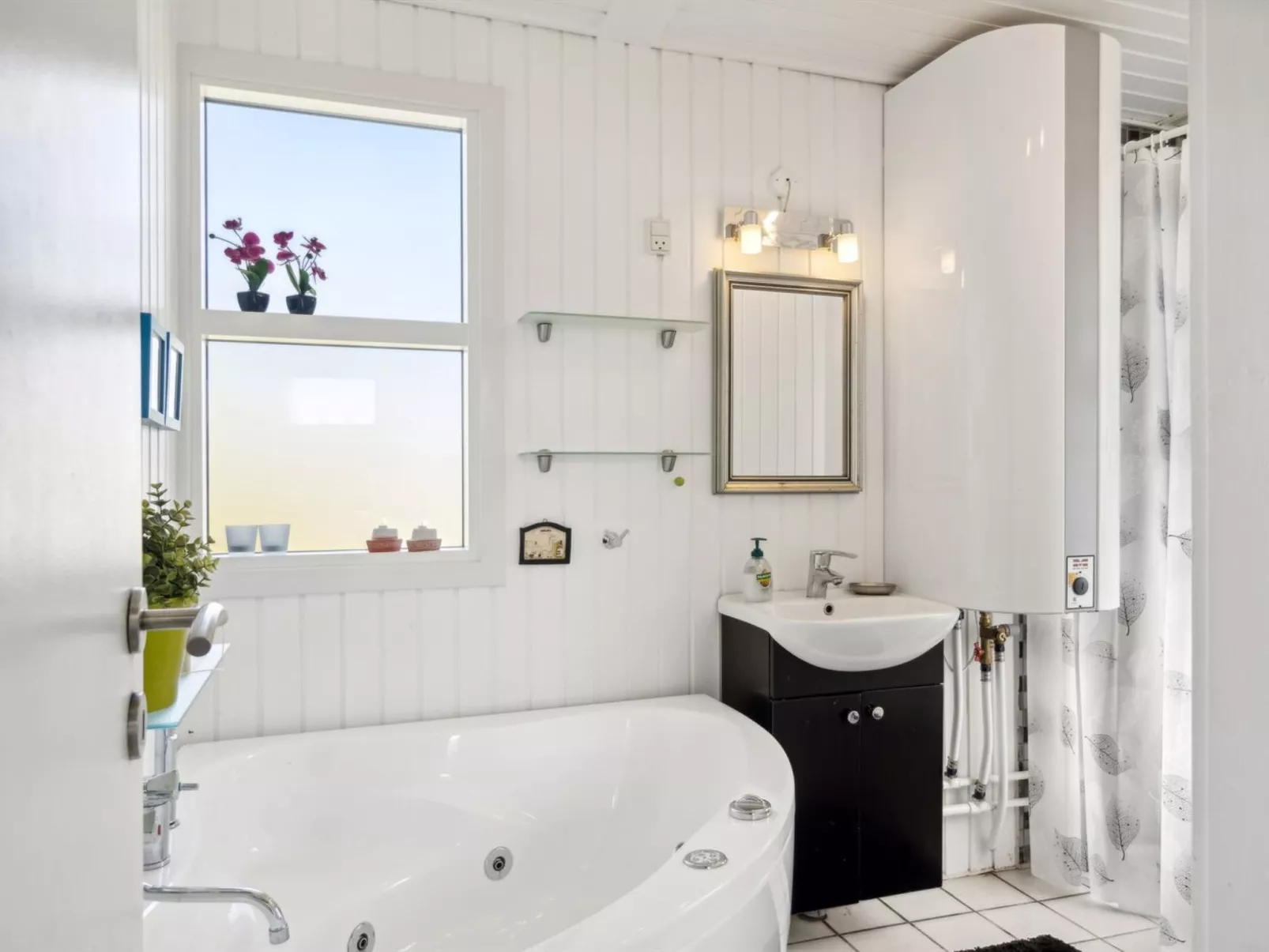 "Ønd" - 600m from the sea-Inside