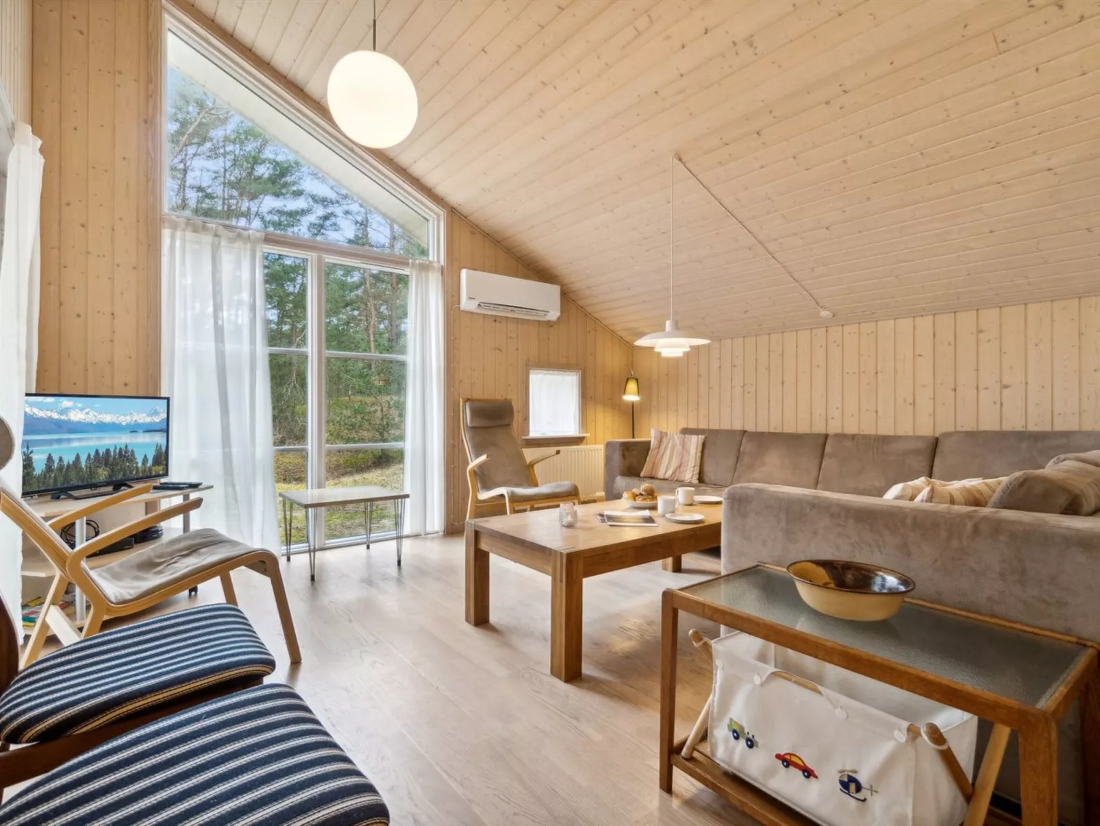 "Ava" - 850m from the sea-Inside