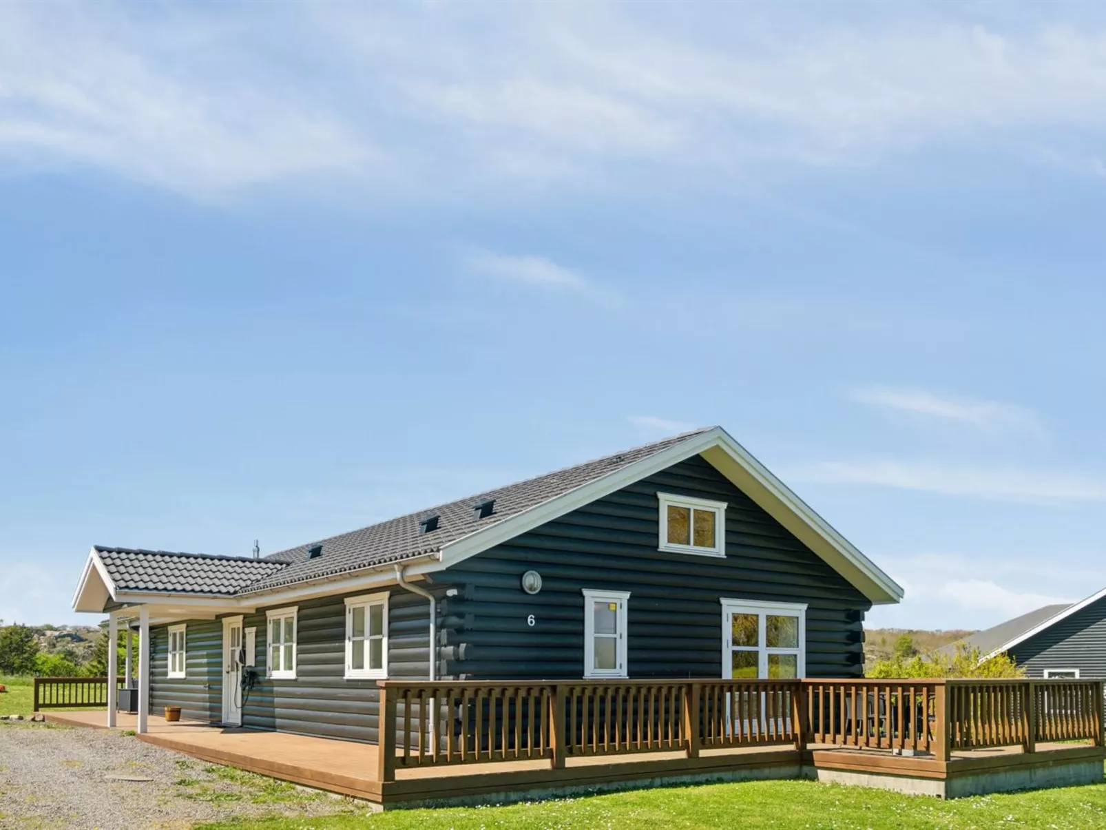 "Hjalmar" - 400m from the sea-Draußen