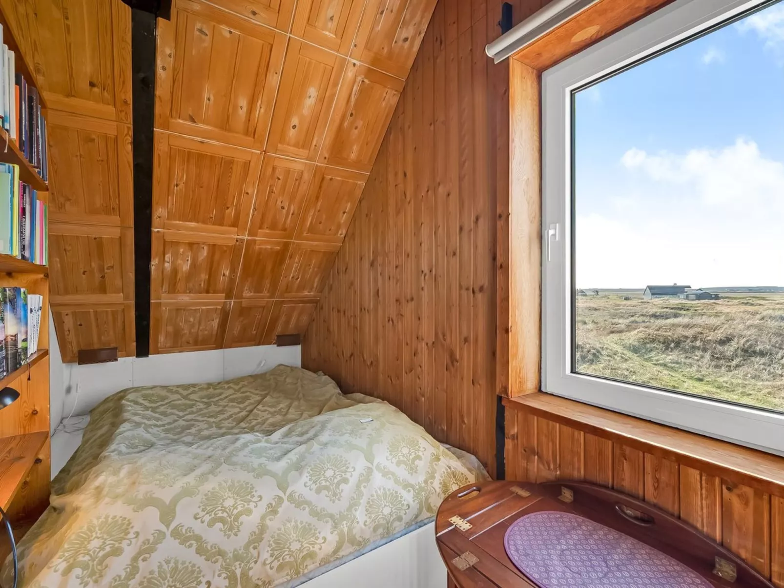 "Kurt" - 75m from the sea-Drinnen