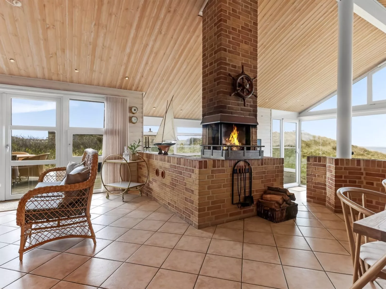 "Aster" - 150m from the sea-Inside