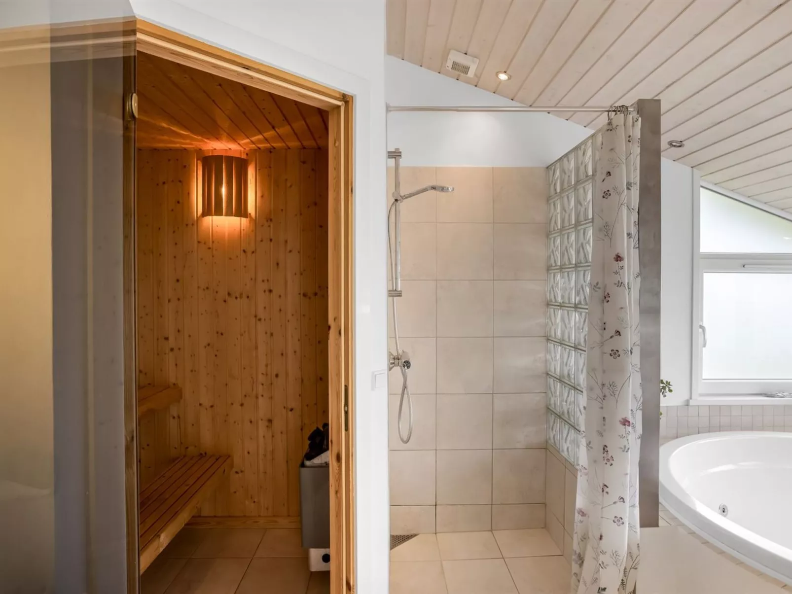 "Lennart" - 300m from the sea-Inside