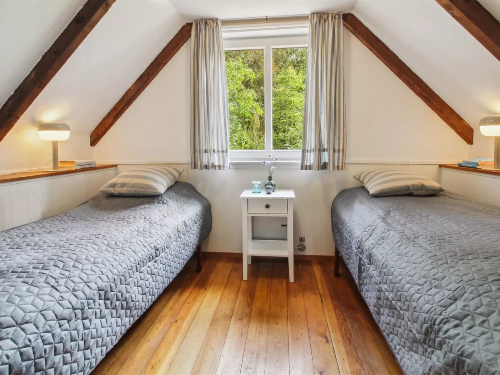 "Kersta" - 3.3km from the sea-Inside