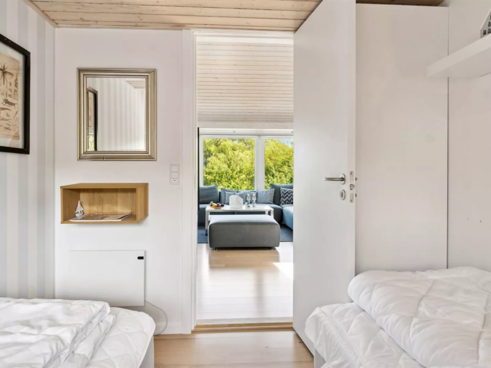 "Tuulikki" - 100m from the sea-Inside